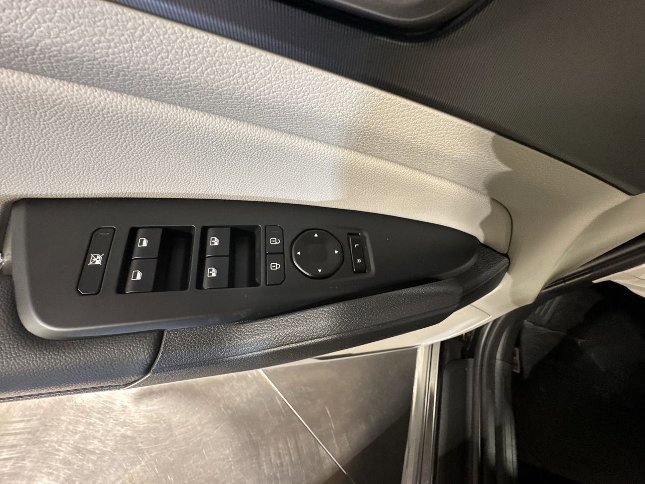 New 2026 Kia Sportage EX image 19