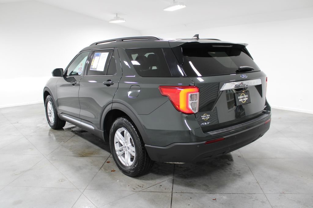 Used 2023 Ford Explorer XLT image 7