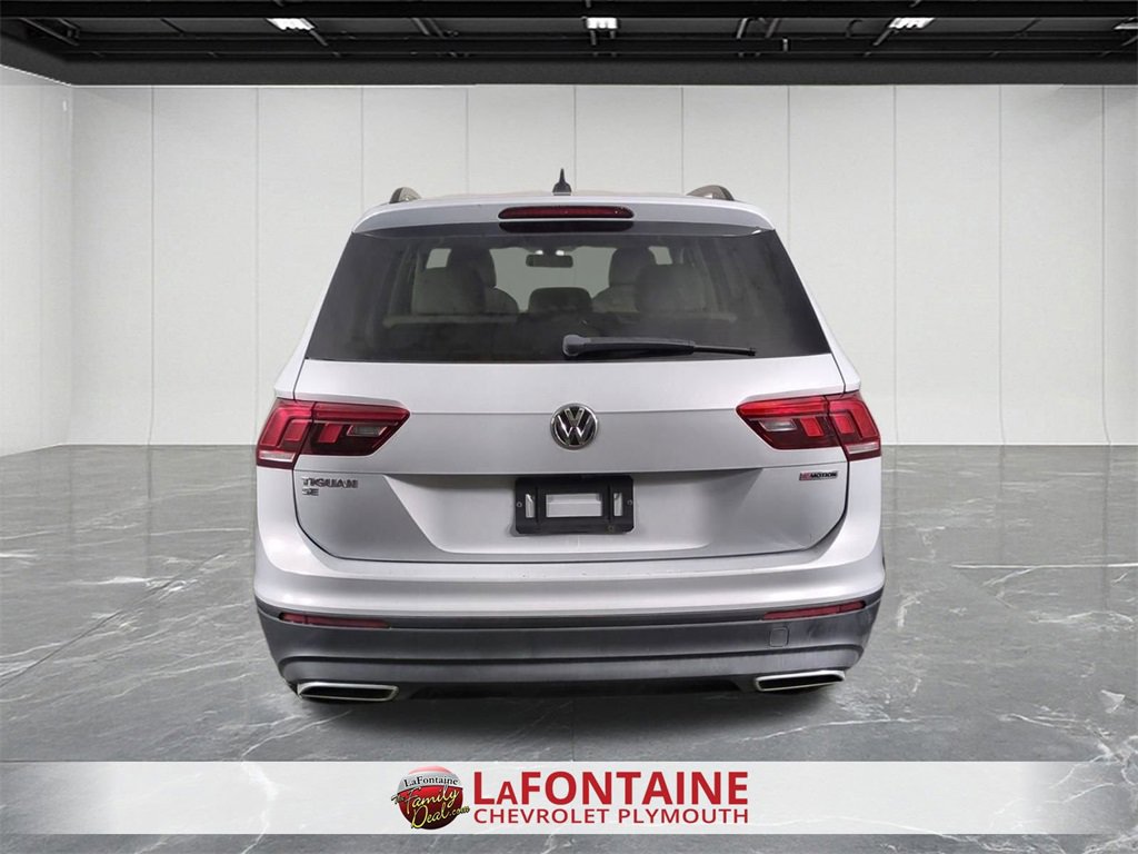 Used 2019 Volkswagen Tiguan SE w/ Panoramic Sunroof Package image 7
