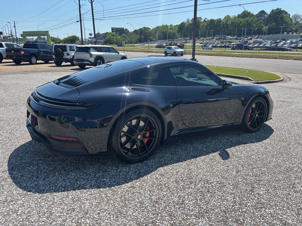 Used 2025 Porsche 911 Carrera 4 GTS image 9