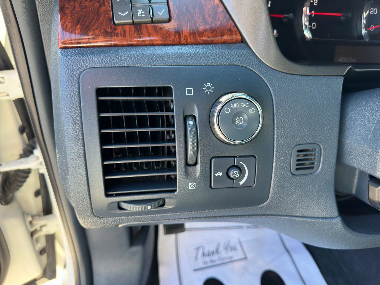 Used 2009 Cadillac DTS Limousine image 46