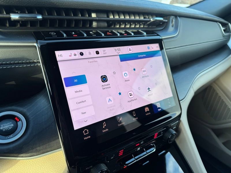 New 2025 Jeep Grand Cherokee Limited w/ Black Appearance Package image 21