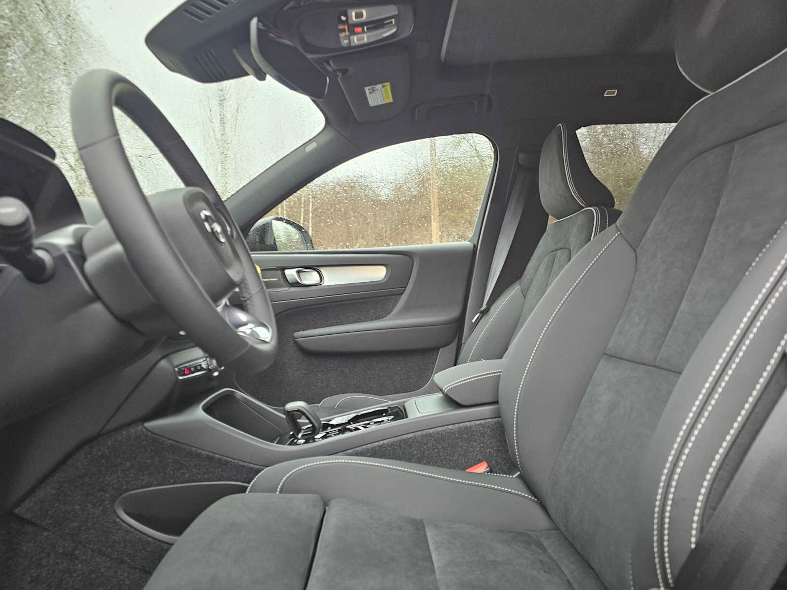 New 2026 Volvo XC40 B5 Ultra w/ Climate Package AWD/4WD image 23