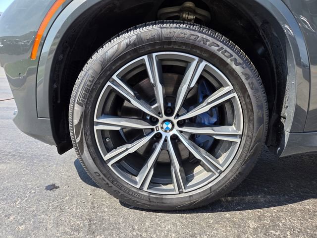 Used 2022 BMW X5 M50i w/ Executive Package AWD/4WD image 29