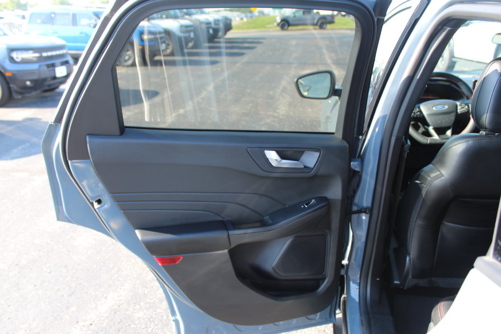 Used 2024 Ford Escape ST-Line w/ Tech Pack #1 FWD image 19