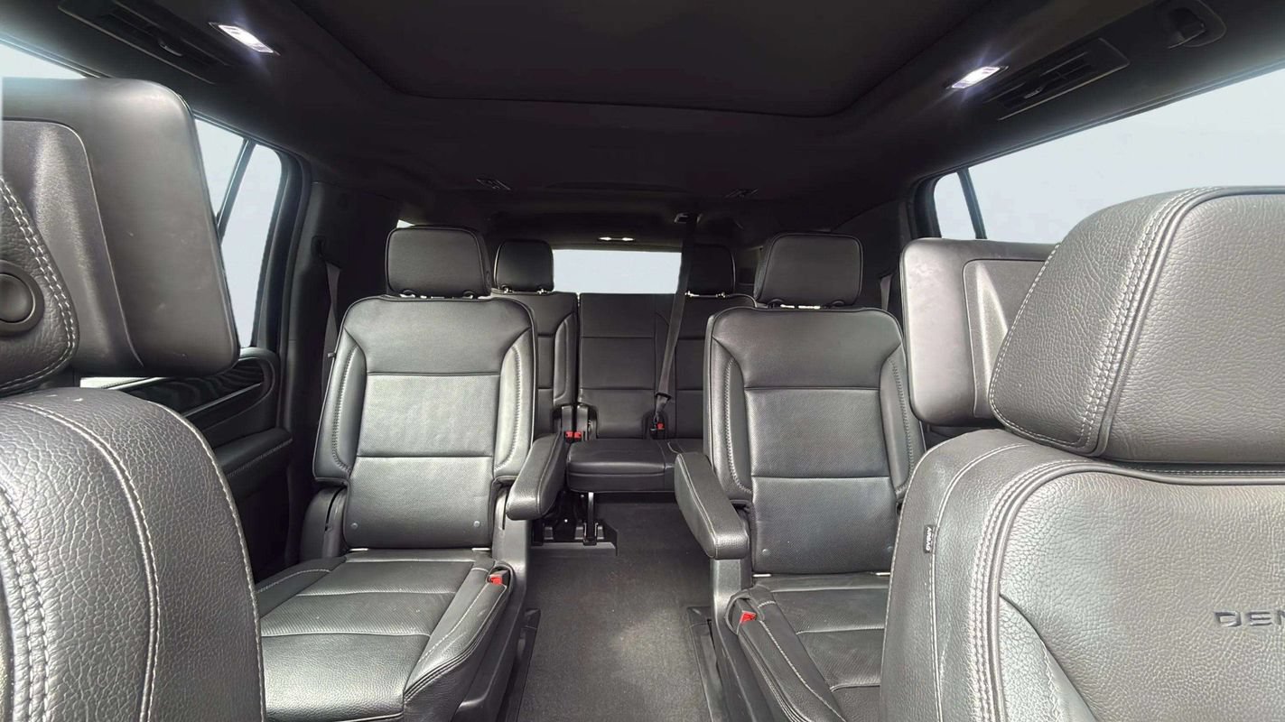 Used 2022 GMC Yukon XL Denali w/ Denali Ultimate Package AWD/4WD image 22