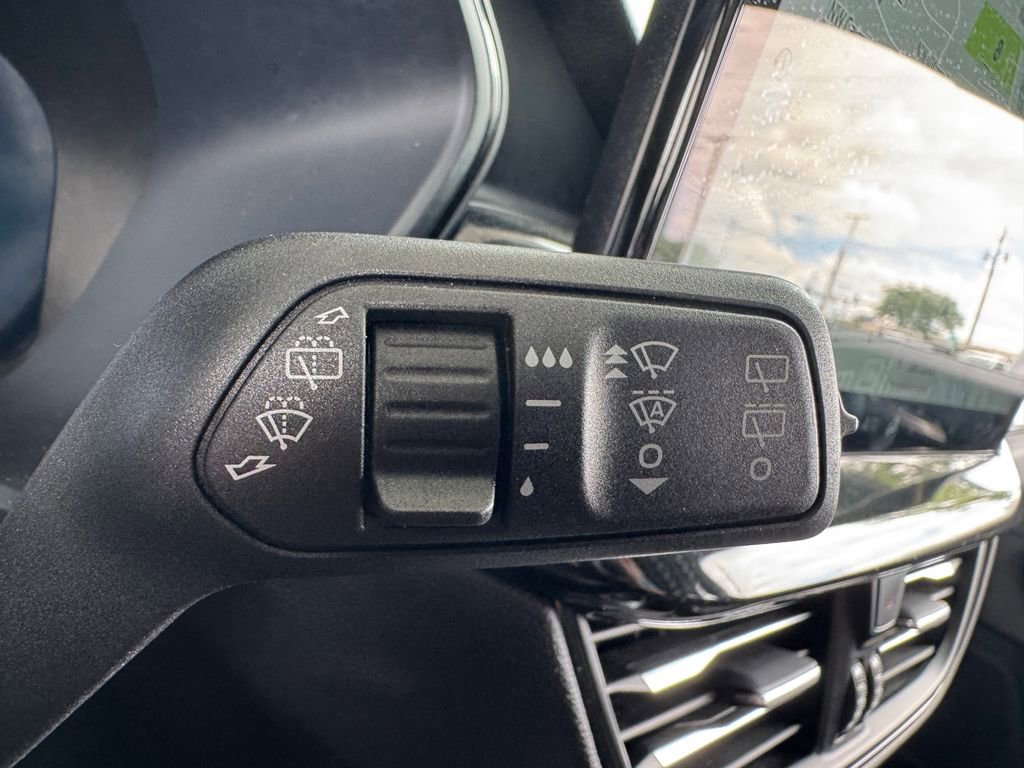 Used 2023 Ford Escape ST-Line Elite AWD/4WD image 12