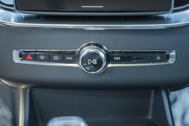 New 2027 Volvo XC90 B6 Plus AWD/4WD image 26