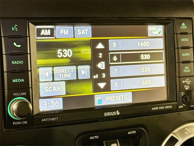 Used 2015 Jeep Wrangler Unlimited Rubicon image 13