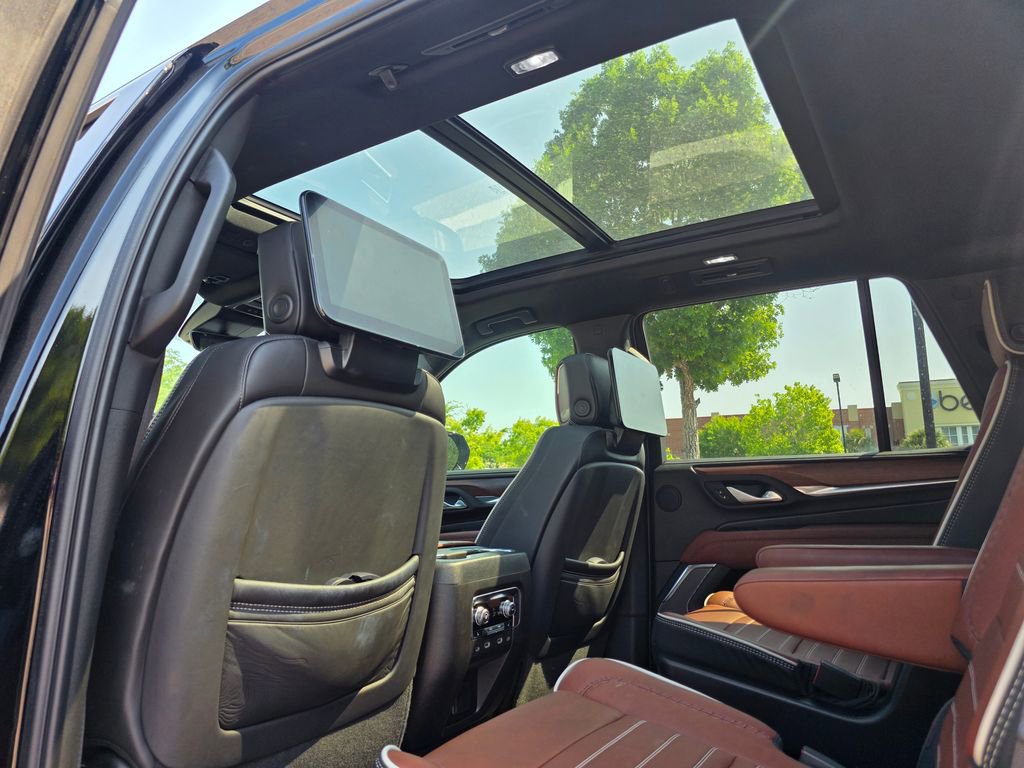 Used 2024 GMC Yukon Denali Ultimate AWD/4WD image 30