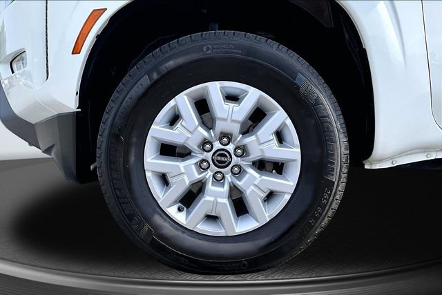 Used 2023 Nissan Frontier SV w/ SV Convenience Package AWD/4WD image 30