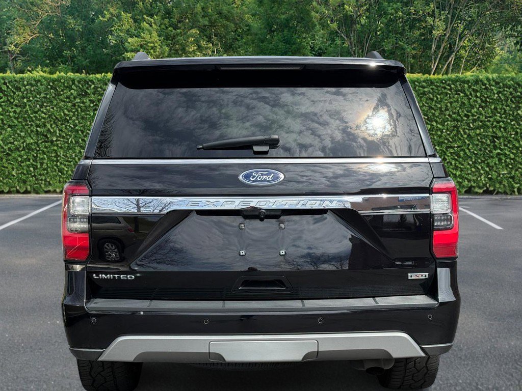 Used 2021 Ford Expedition Limited image 5