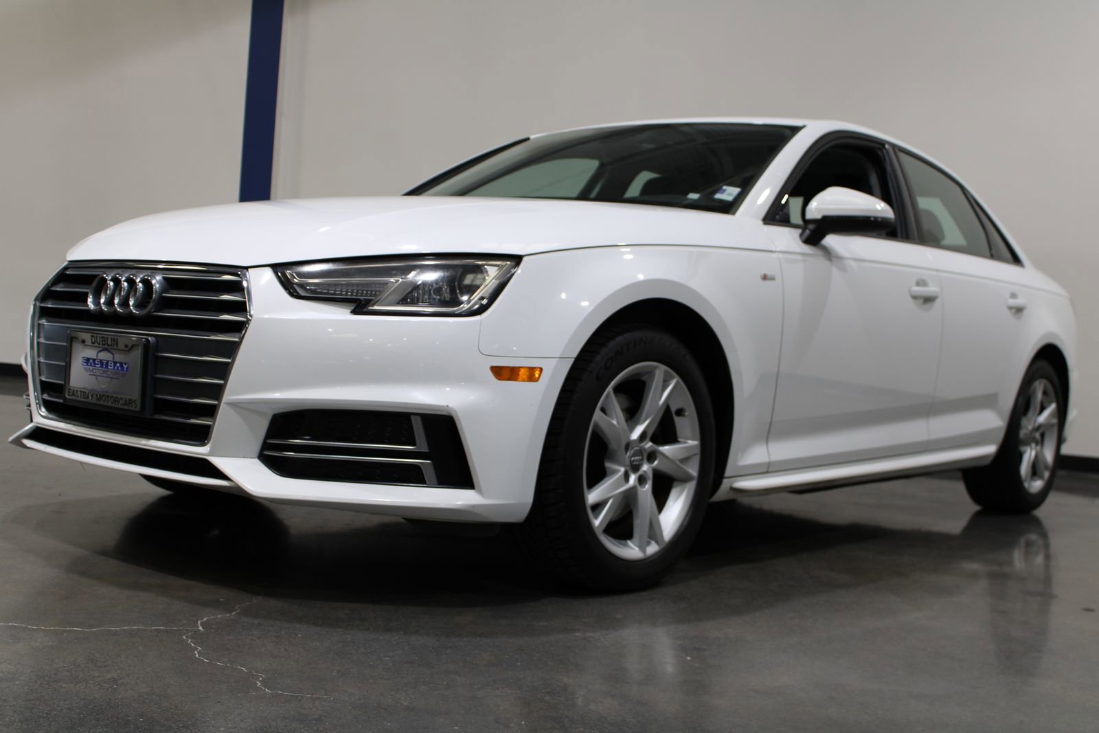 Used 2018 Audi A4 2.0T Ultra Premium w/ Convenience Package image 4