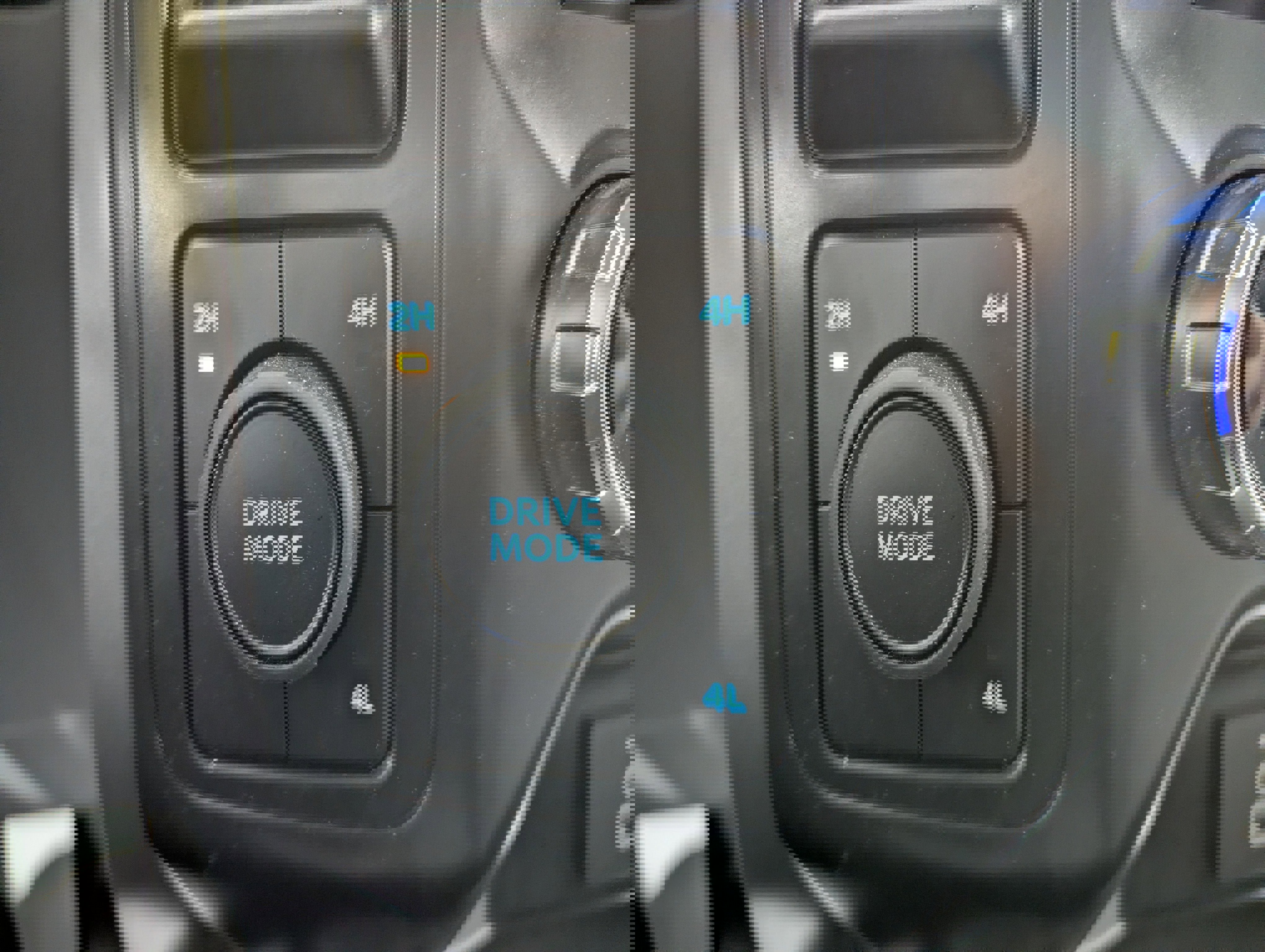 Used 2025 Ford F150 XLT w/ Equipment Group 301A Standard image 17