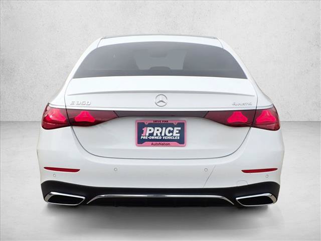 Used 2025 Mercedes-Benz E 350 4MATIC Sedan image 3