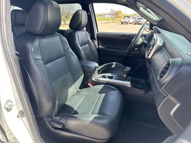 Used 2021 Toyota Tacoma Limited w/ Nightshade Package image 13
