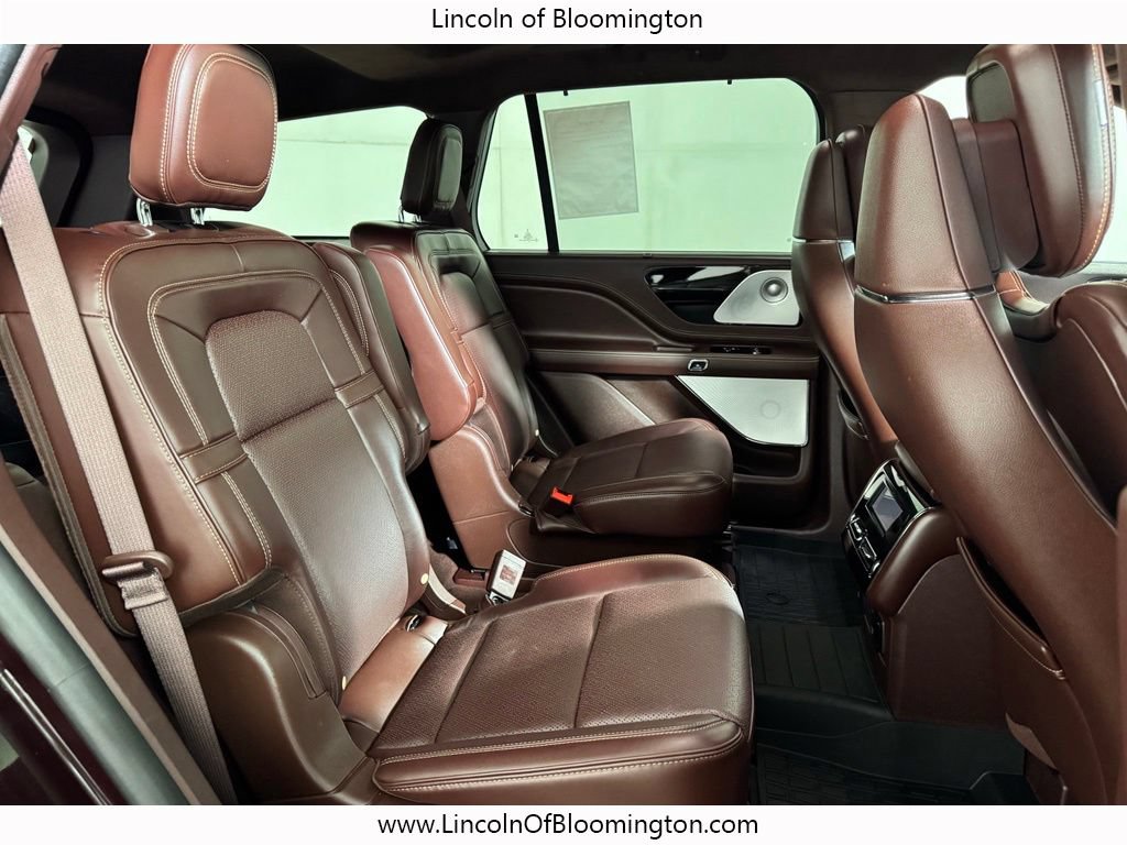 Certified 2023 Lincoln Aviator Black Label w/ Dynamic Handling Package AWD/4WD image 11