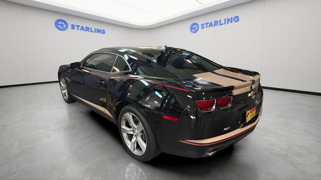 Used 2010 Chevrolet Camaro SS w/ RS Package image 2