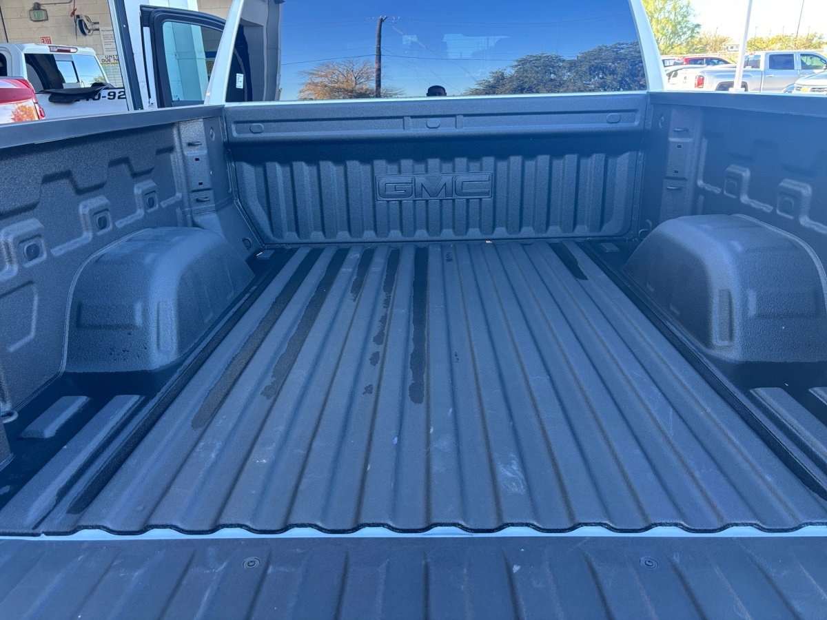 Certified 2026 GMC Sierra 1500 Elevation image 11