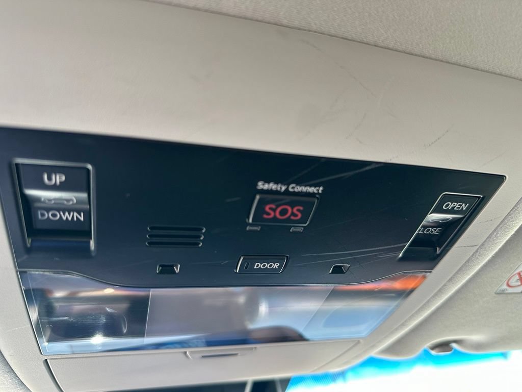 Used 2020 Lexus LX 570 4WD w/ Luxury Package image 25