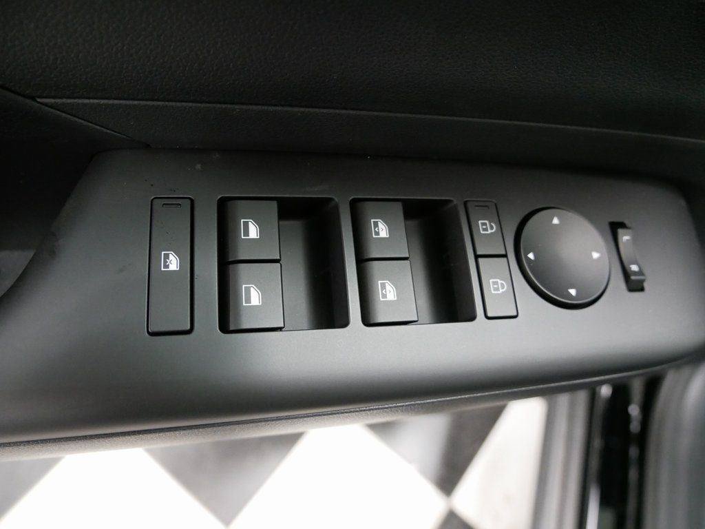 Certified 2026 Hyundai Kona SEL Sport AWD/4WD image 9