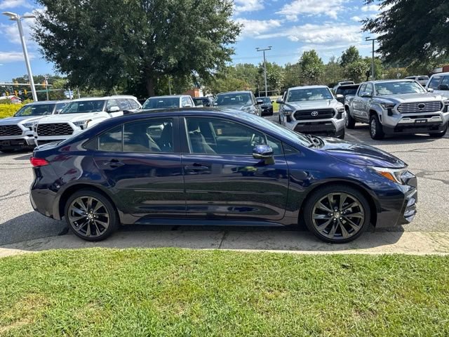 Used 2023 Toyota Corolla SE w/ Carpet Mat Package (TMS) FWD image 6