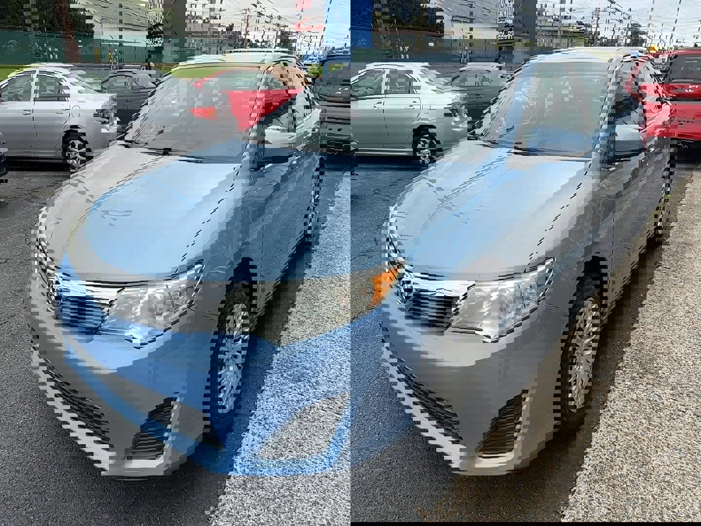 Used 2012 Toyota Camry L image 5