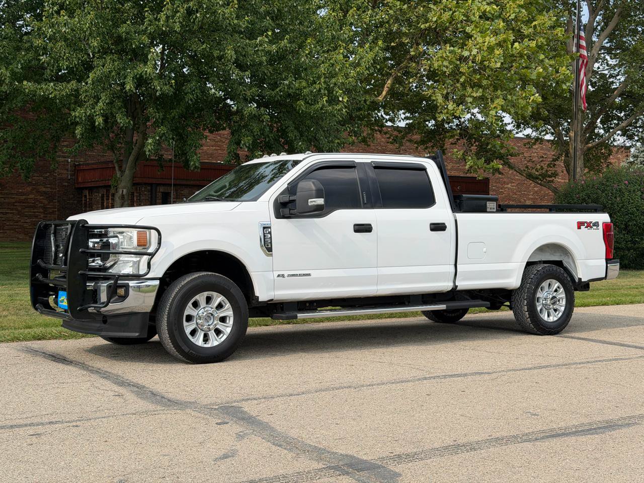 Used 2022 Ford F350 XLT w/ XLT Value Package AWD/4WD image 2