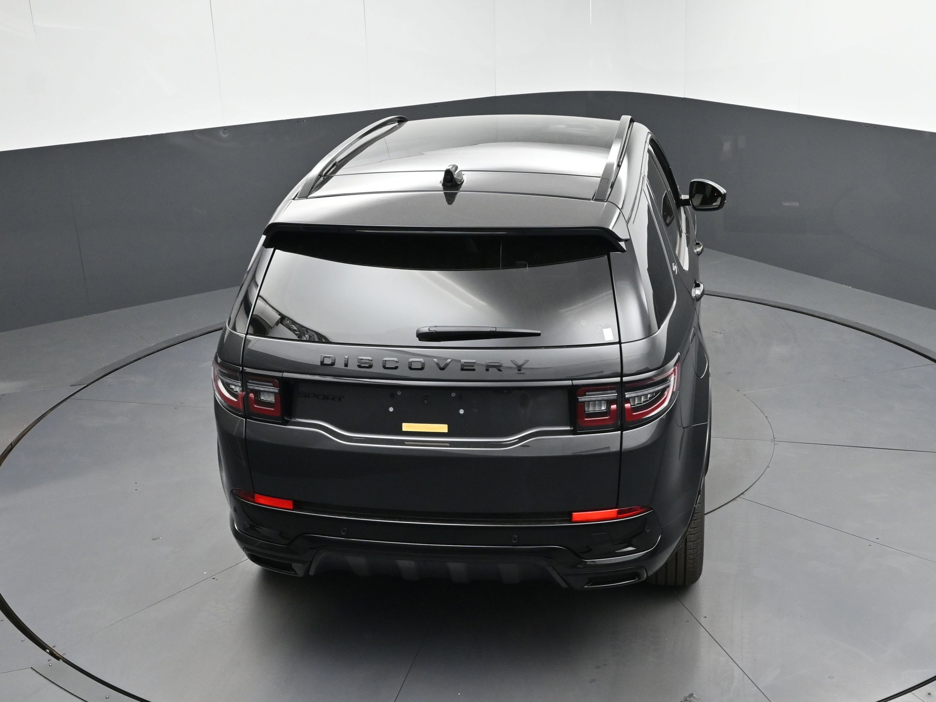 New 2025 Land Rover Discovery Sport Dynamic SE image 34