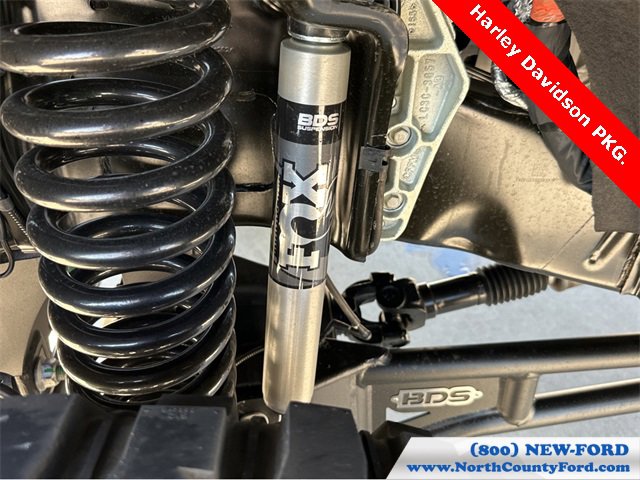 New 2026 Ford F250 Lariat w/ Black Appearance Package image 43