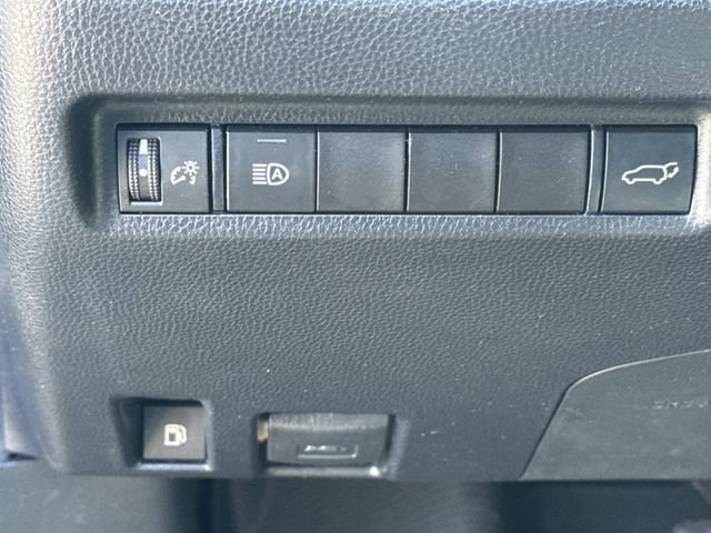 Used 2020 Toyota RAV4 XSE AWD/4WD image 27