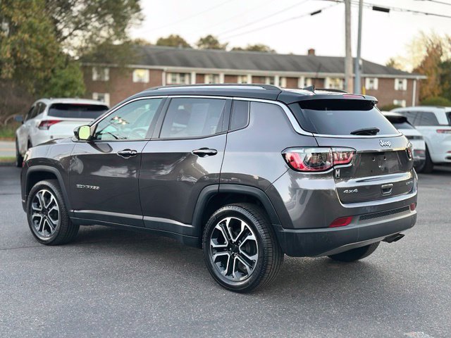 Used 2022 Jeep Compass Limited AWD/4WD image 4