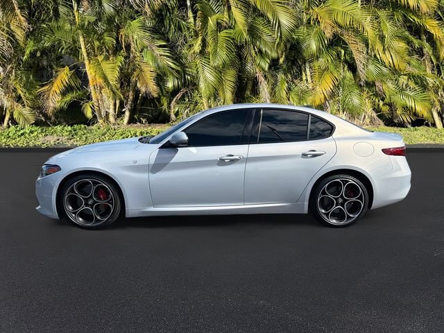 Used 2022 Alfa Romeo Giulia Ti w/ Active Assist Plus Package RWD image 8
