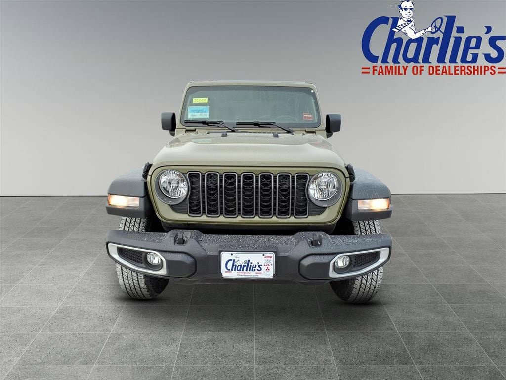 New 2026 Jeep Gladiator Sport AWD/4WD image 2