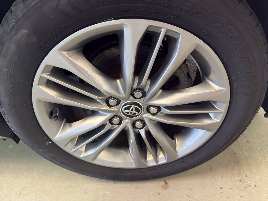 Used 2016 Toyota Camry SE FWD image 33