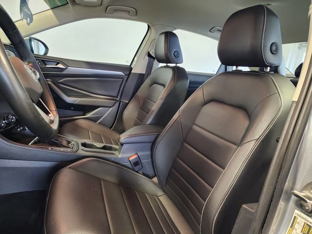 Used 2024 Volkswagen Jetta SE FWD image 12