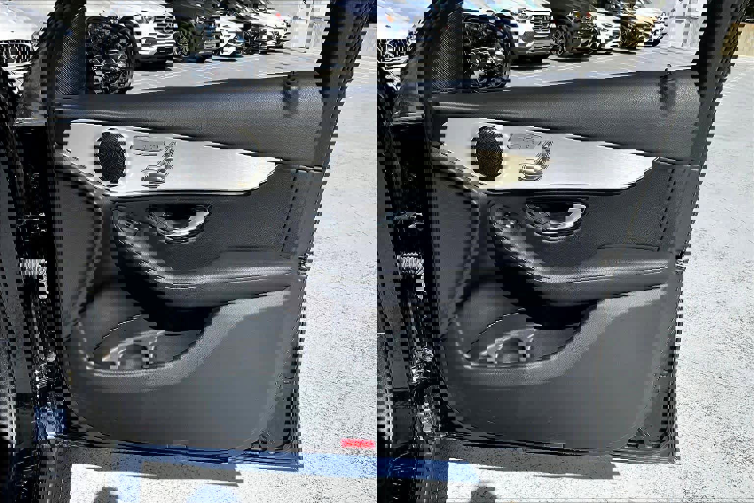 Used 2022 Mercedes-Benz GLC 300 w/ Premium Package Lite image 21