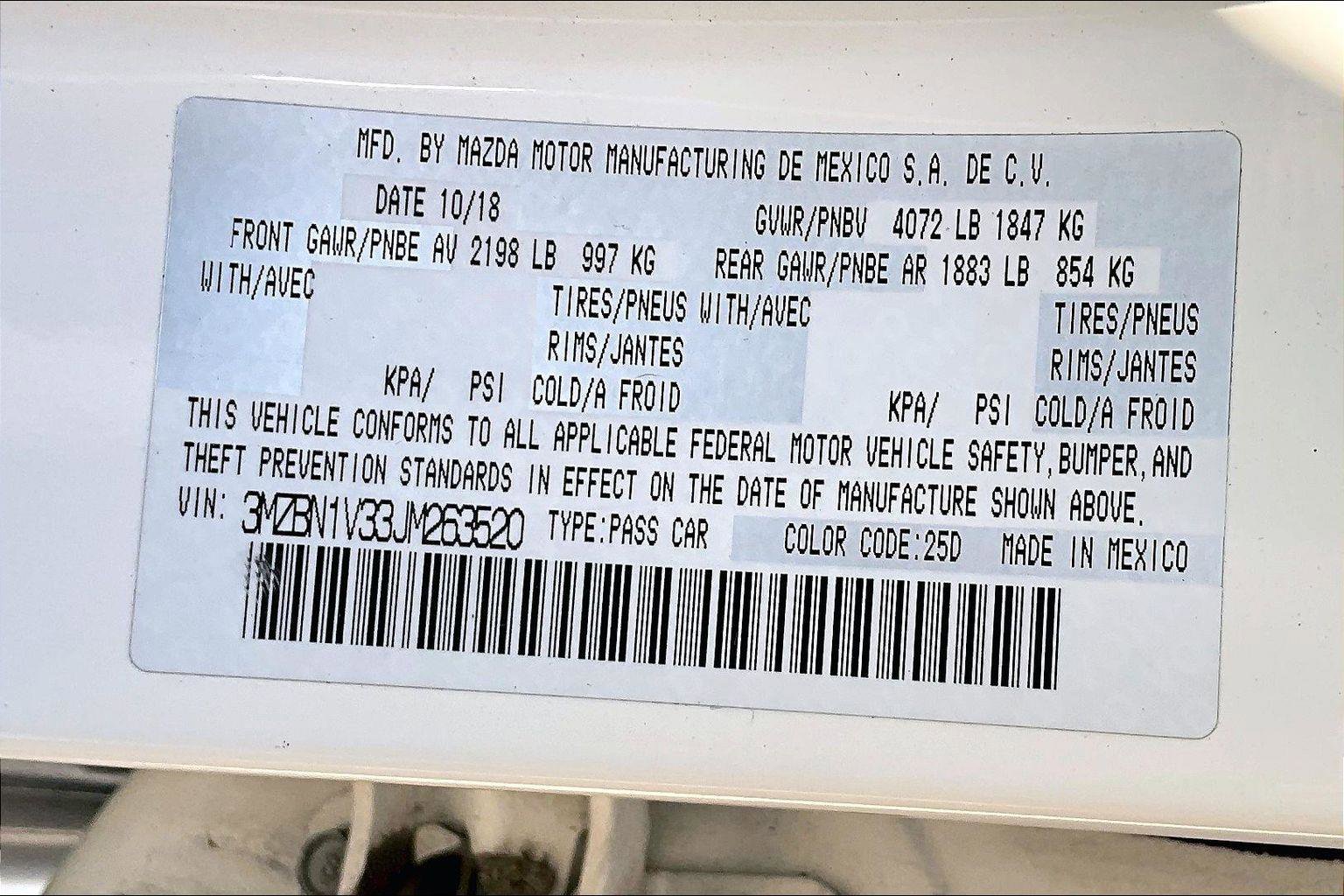 Used 2018 MAZDA MAZDA3 Touring image 12