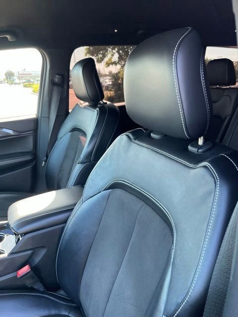Used 2022 Jeep Grand Cherokee L Laredo AWD/4WD image 12