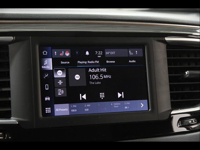 Used 2024 Chrysler Voyager LX image 10