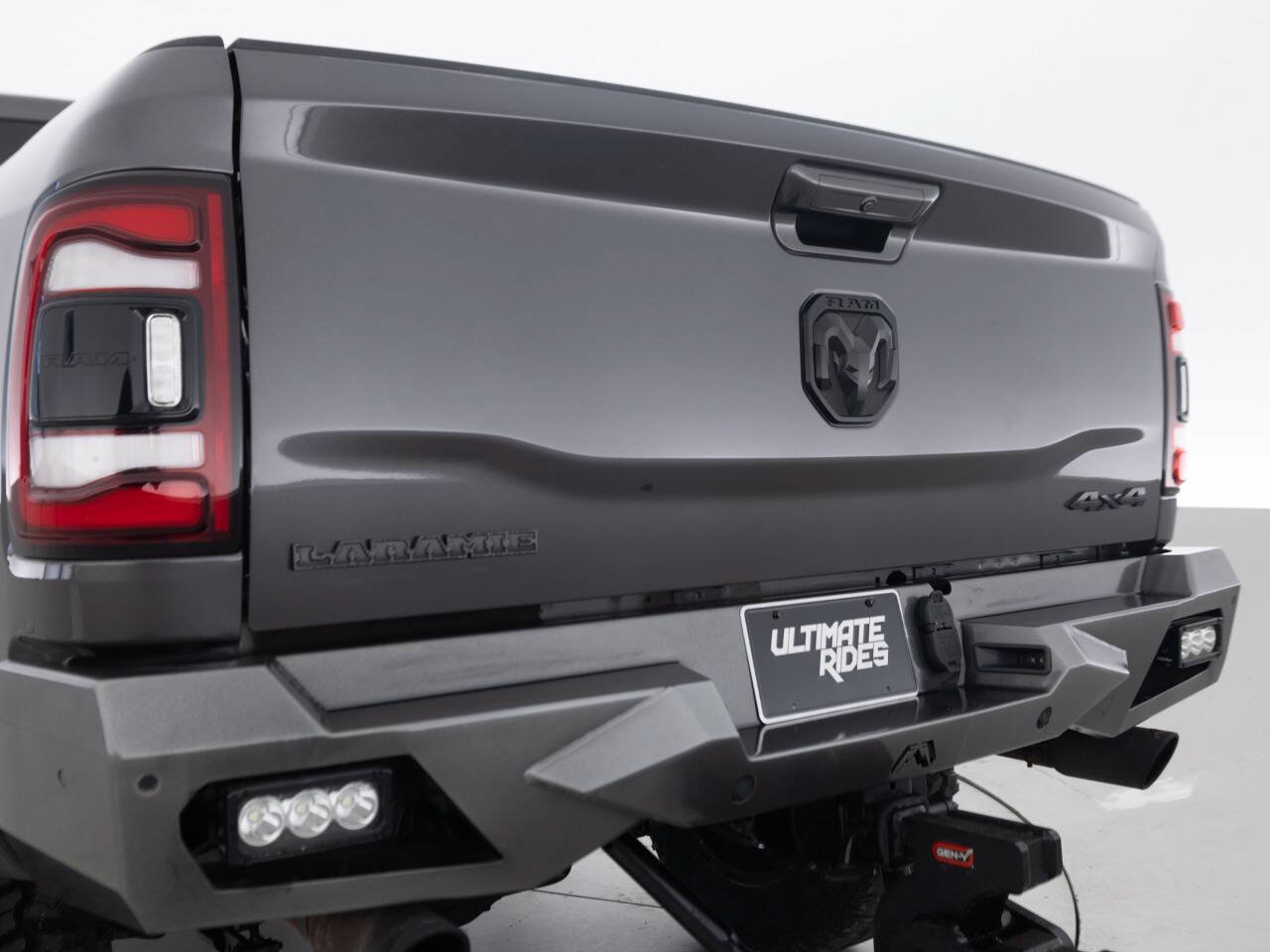 Used 2019 RAM 2500 Laramie w/ Night Edition AWD/4WD image 17