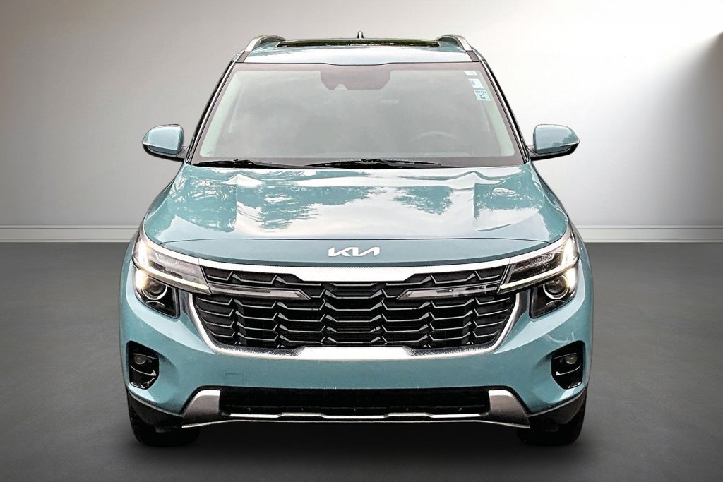 Used 2024 Kia Seltos EX AWD/4WD image 2