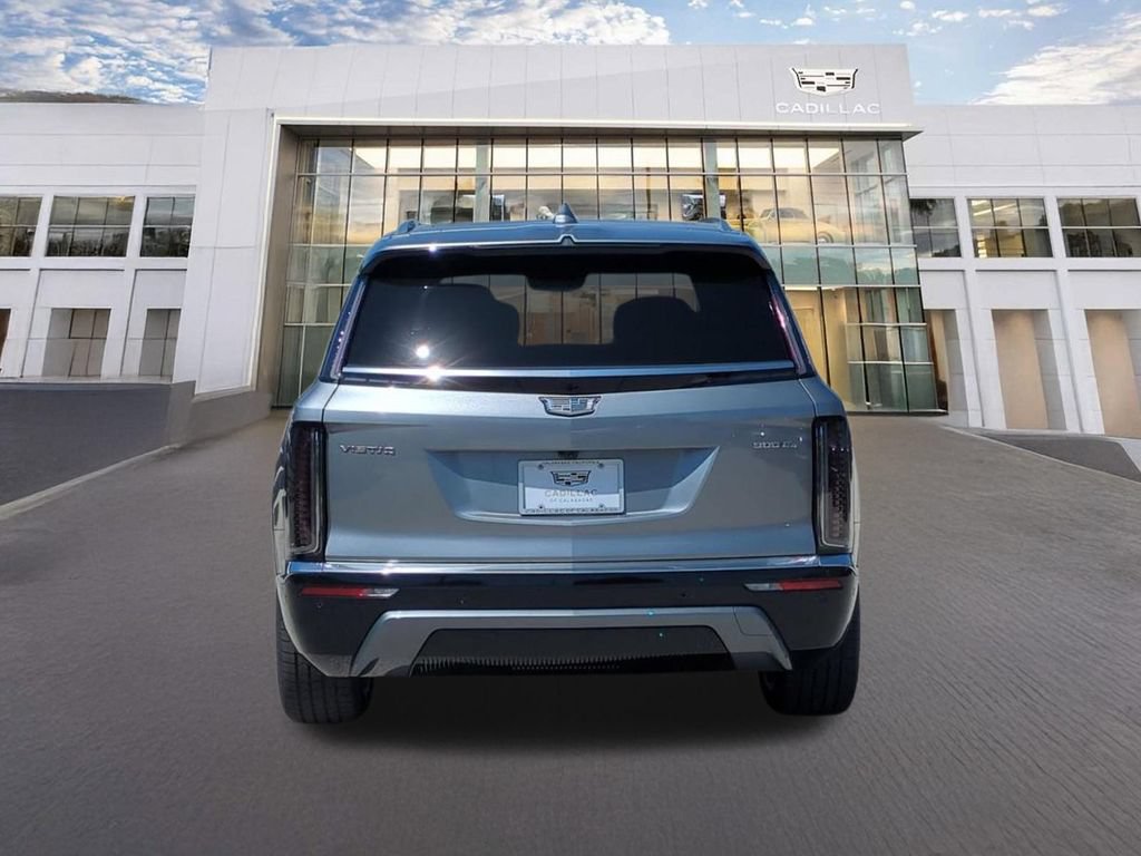 New 2026 Cadillac Vistiq Luxury w/ LPO, Floor Liner Package AWD/4WD image 4