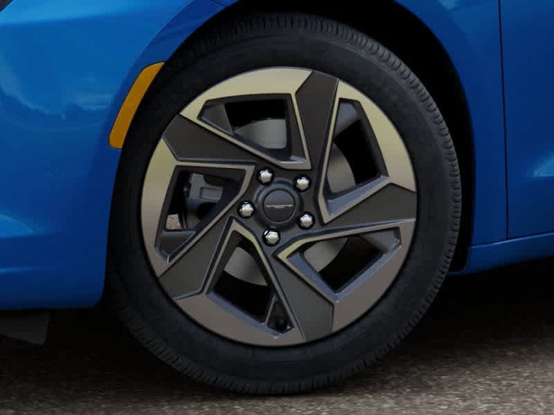New 2027 Chrysler Pacifica Limited FWD image 8