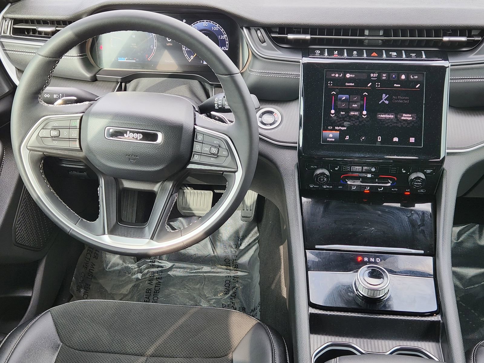 Used 2025 Jeep Grand Cherokee 4WD image 30