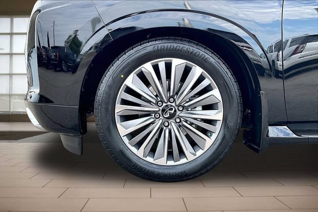 Used 2026 INFINITI QX80 Luxe w/ Cargo Package AWD/4WD image 9