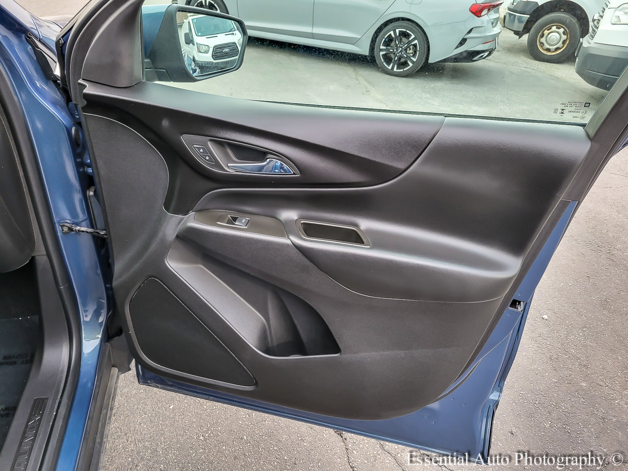 Used 2024 Chevrolet Equinox LT w/ LPO, Floor Liner Package AWD/4WD image 28