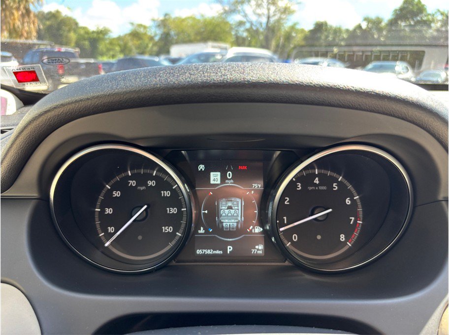 Used 2019 Land Rover Discovery Sport HSE AWD/4WD image 27