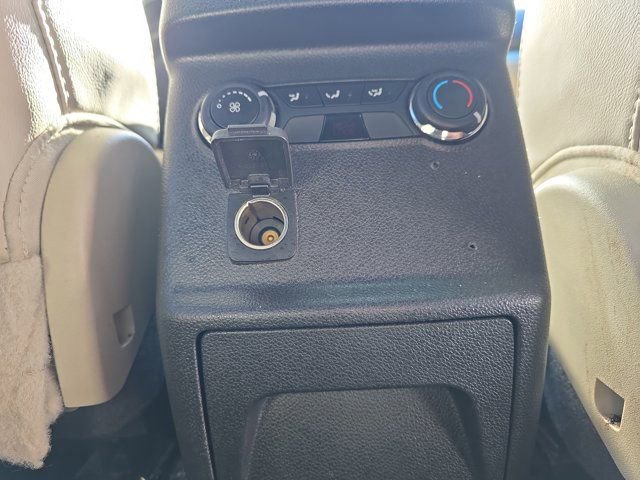 Used 2014 Ford Explorer XLT w/ Equipment Group 202A image 21