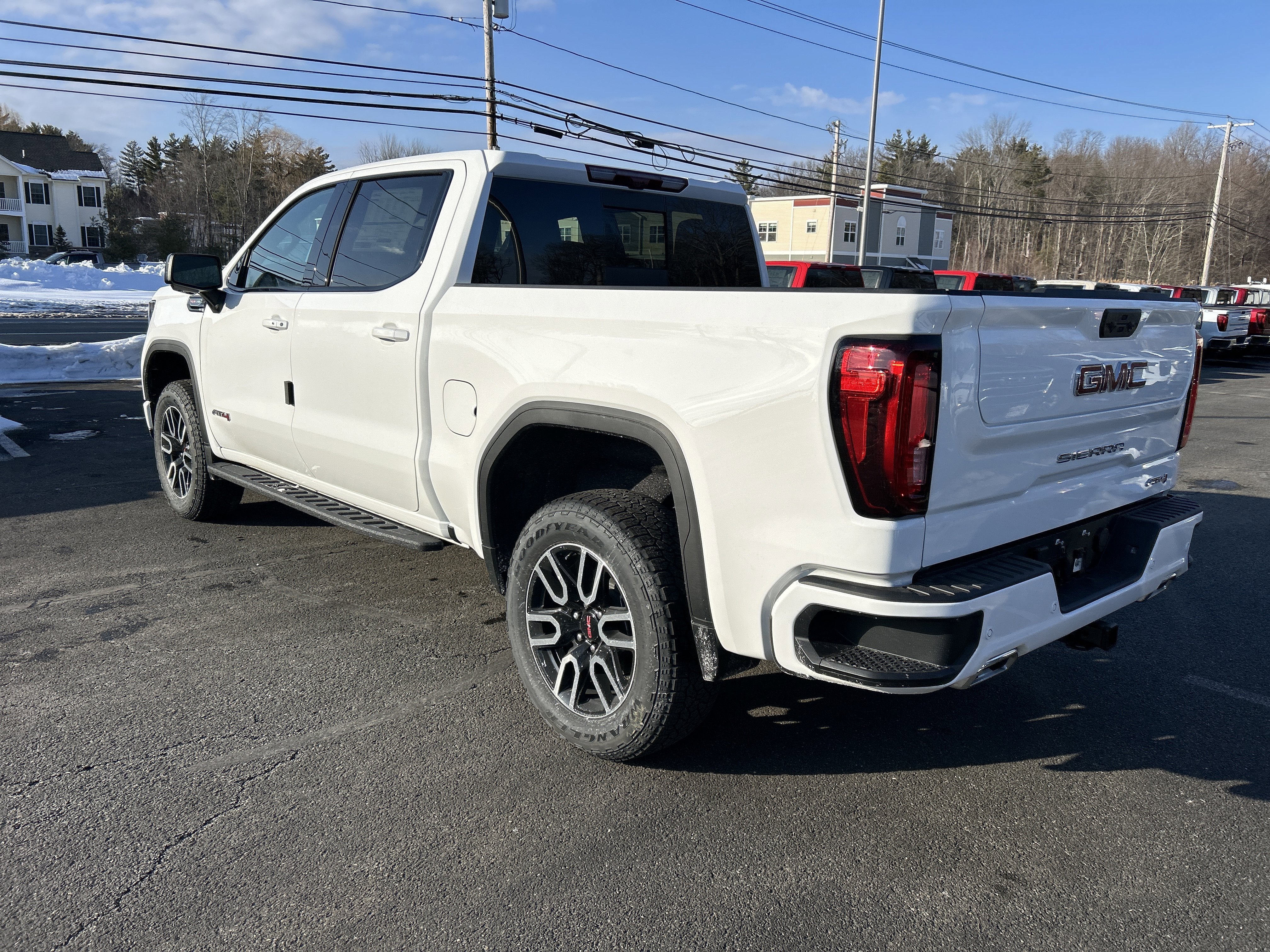 New 2026 GMC Sierra 1500 AT4 w/ AT4 Premium Package AWD/4WD image 7